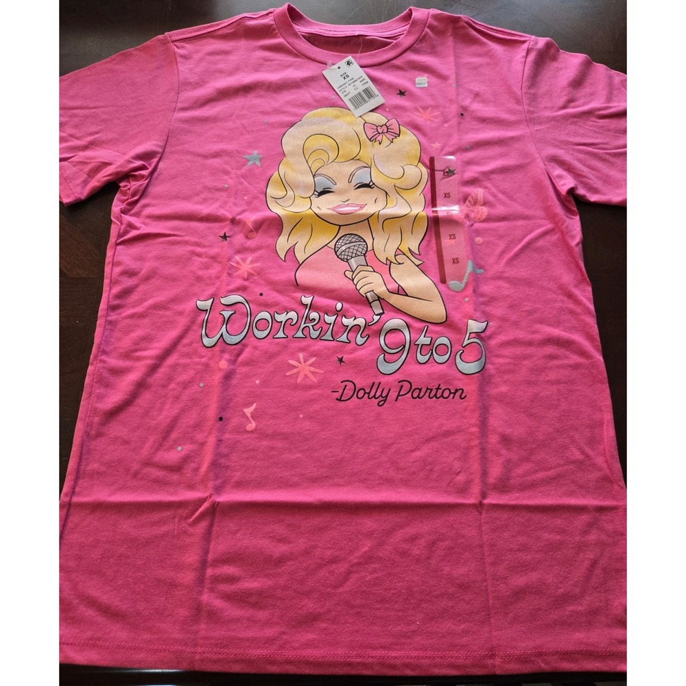 Dolly Parton Workin 9 to 5 Vibrant Pink Graphic T-Shirt Womens XS DLY0292U1019